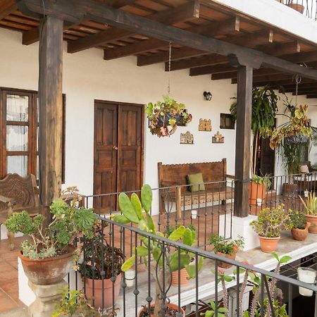 Hotel La Villa Serena Antigua Екстериор снимка