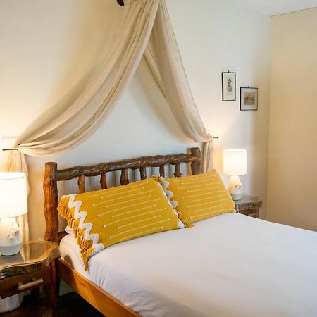 Hotel La Villa Serena Antigua Стая снимка