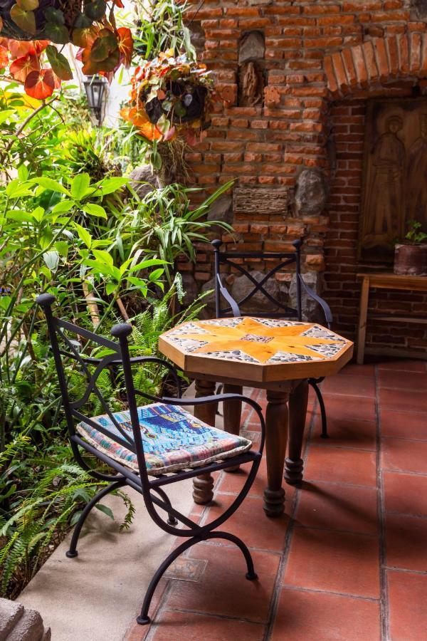 Hotel La Villa Serena Antigua Екстериор снимка