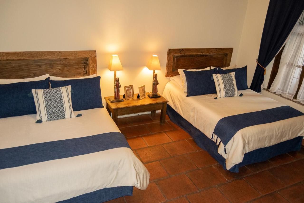 Hotel La Villa Serena Antigua Екстериор снимка