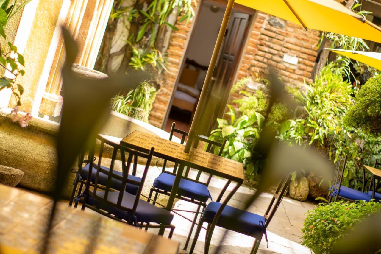 Hotel La Villa Serena Antigua Екстериор снимка