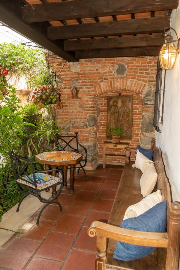Hotel La Villa Serena Antigua Екстериор снимка