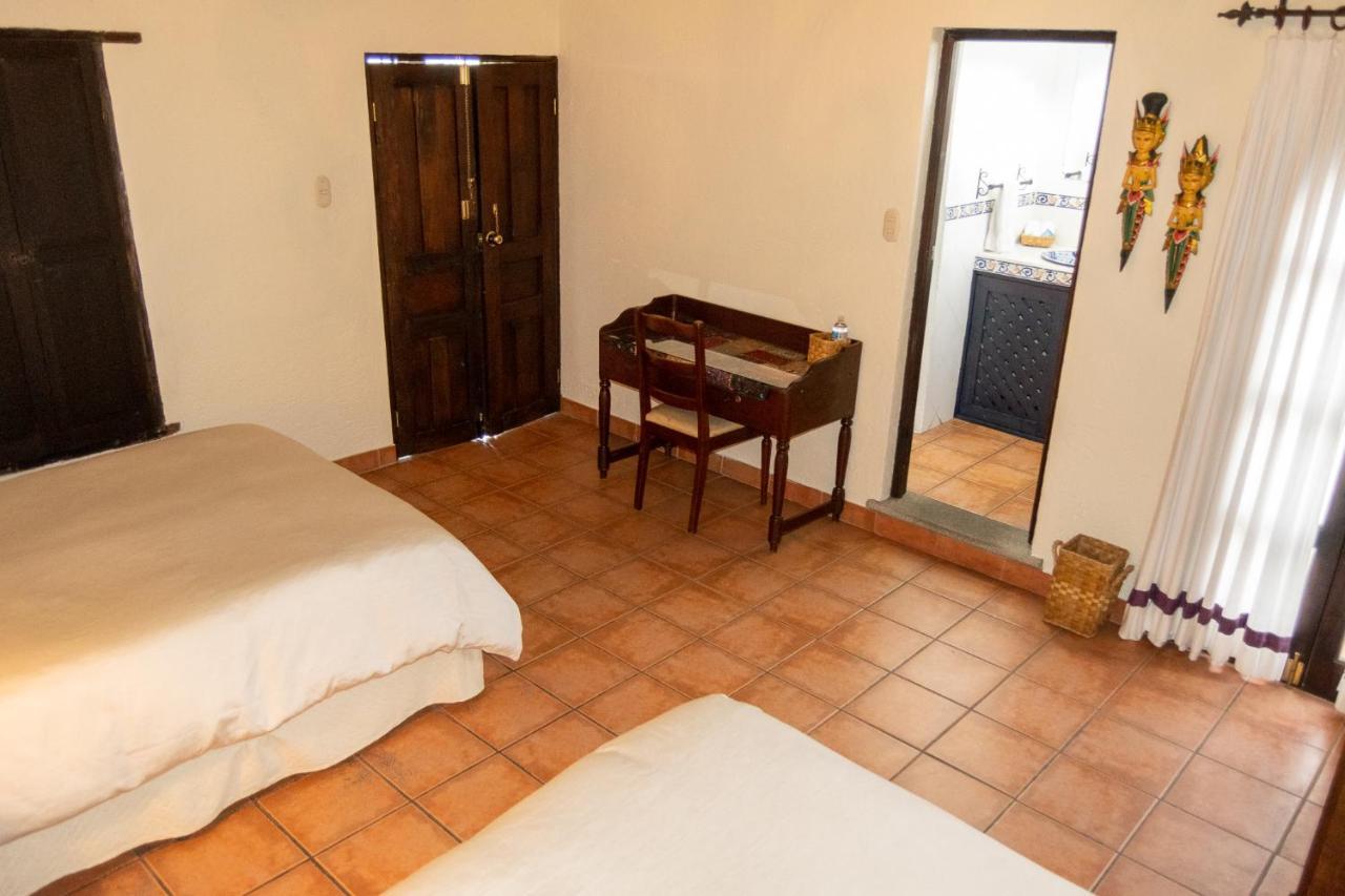 Hotel La Villa Serena Antigua Екстериор снимка