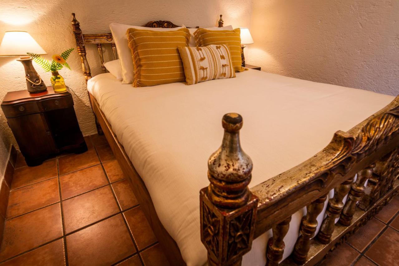 Hotel La Villa Serena Antigua Екстериор снимка