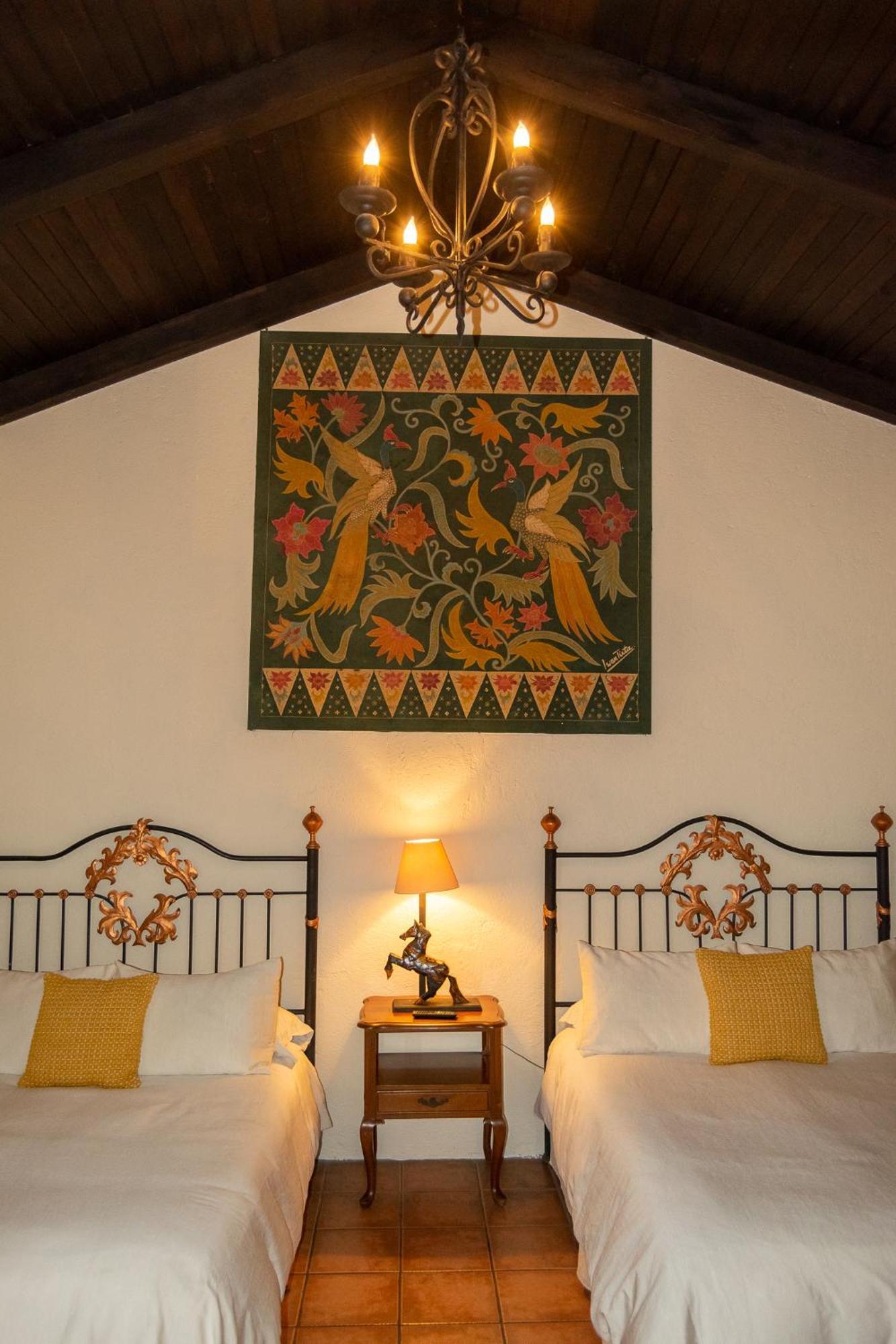 Hotel La Villa Serena Antigua Стая снимка