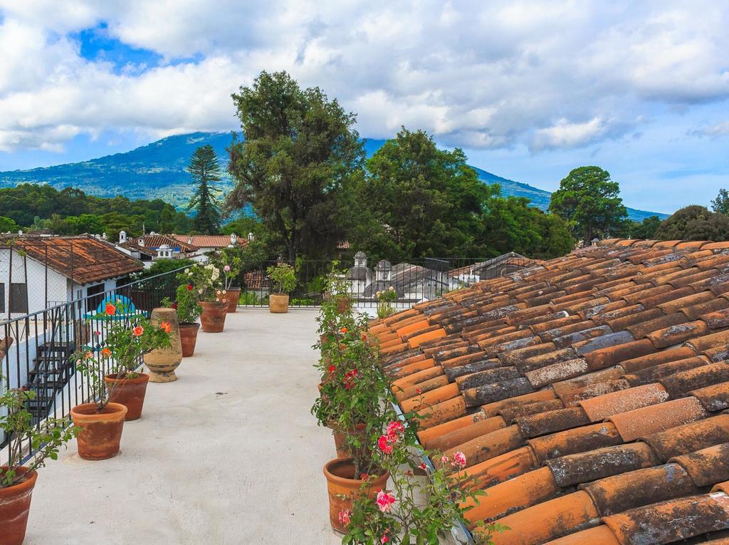 Hotel La Villa Serena Antigua Екстериор снимка